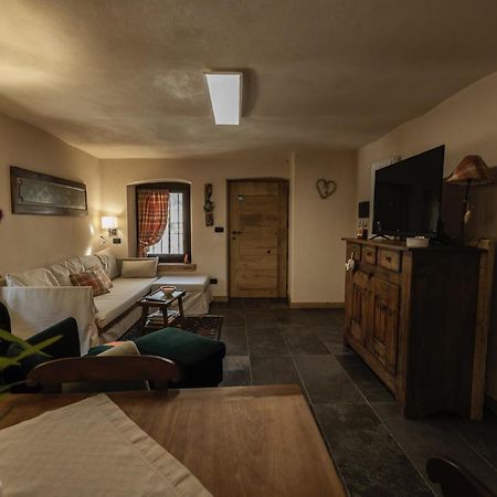 La Casa Del Cuore Apartment Fenis Luaran gambar